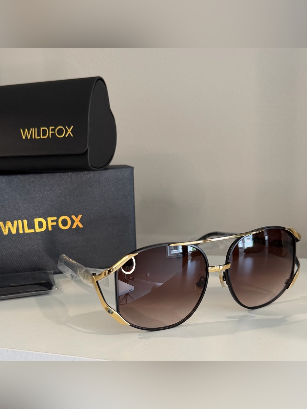 Wildfox Dynasty Oversized Aviator Black and Gold Sunglasses with Eyewear Case